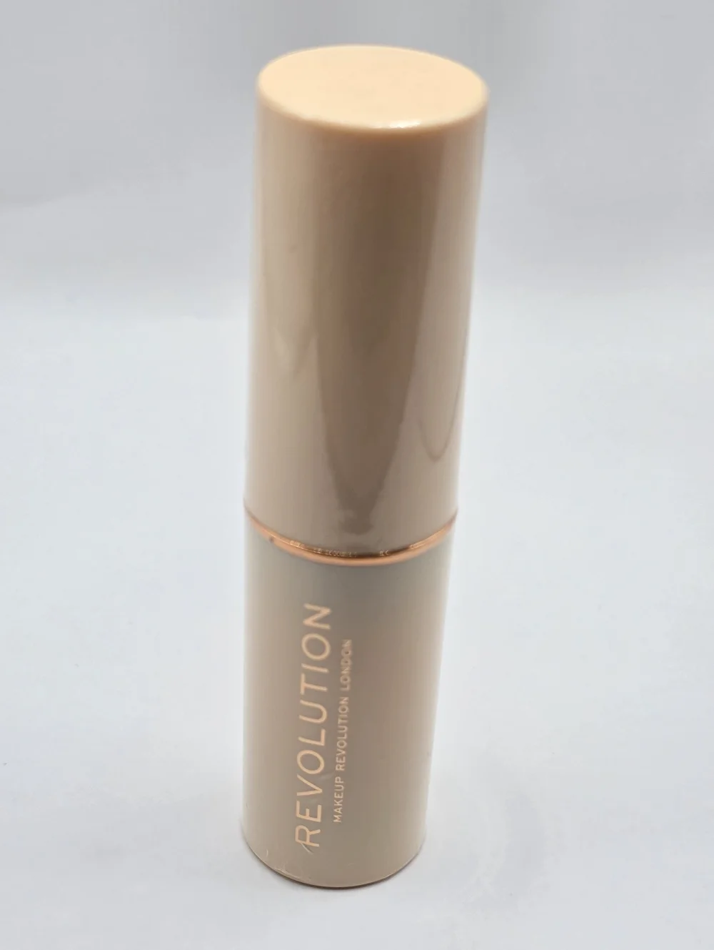 Revolution Fast Base Stick Foundation